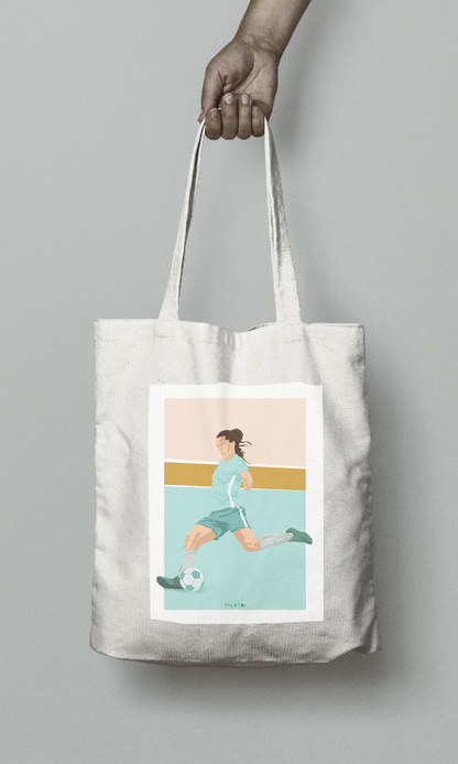 Footballeuse, tasse footballeuse, cadeau footballeuse, cadeau anniversaire footballeuse, cadeau noel footballeuse, cadeau coach football, tote bag football, sac football, sac footballeuse pas cher