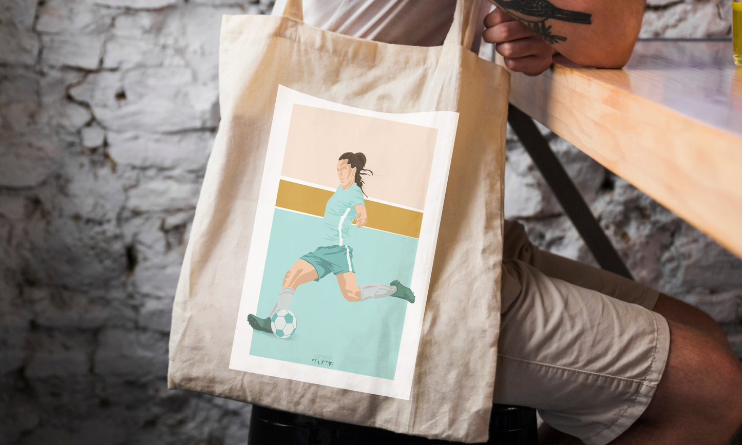 Footballeuse, tasse footballeuse, cadeau footballeuse, cadeau anniversaire footballeuse, cadeau noel footballeuse, cadeau coach football, tote bag football, sac football, sac footballeuse pas cher