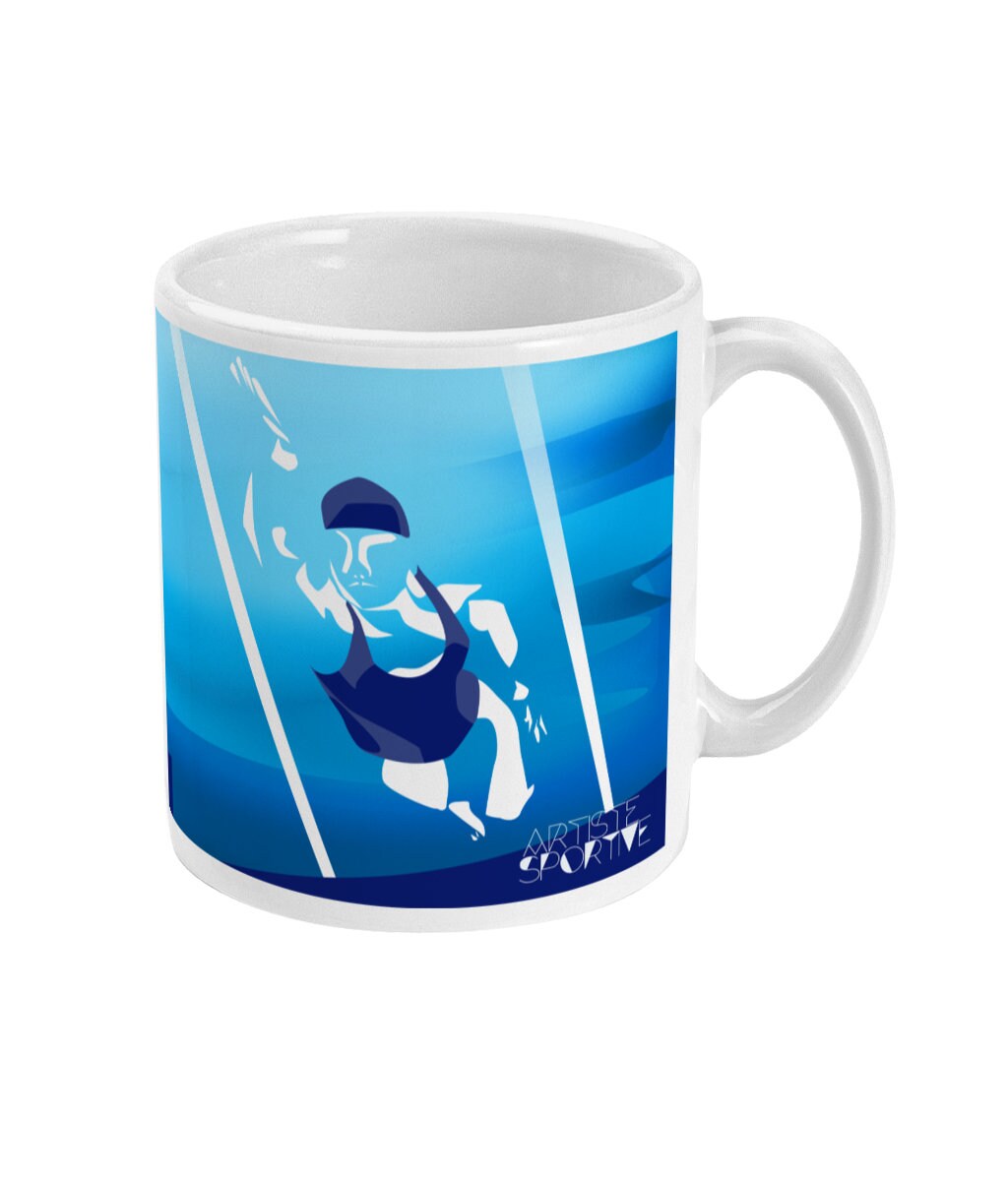 Tasse ou mug de natation "La femme qui nage" - Personnalisable