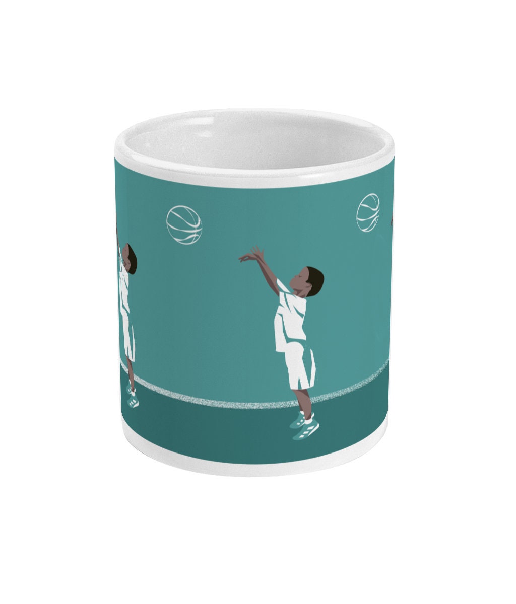 Basketball-Tasse oder Tasse „Der Junge, der Basketball spielt“ – anpassbar