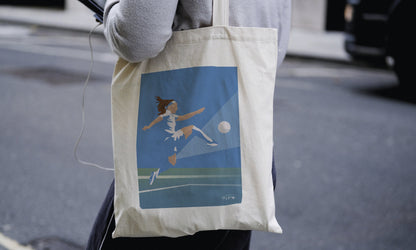 Tote bag ou sac football "Femme footballeuse"