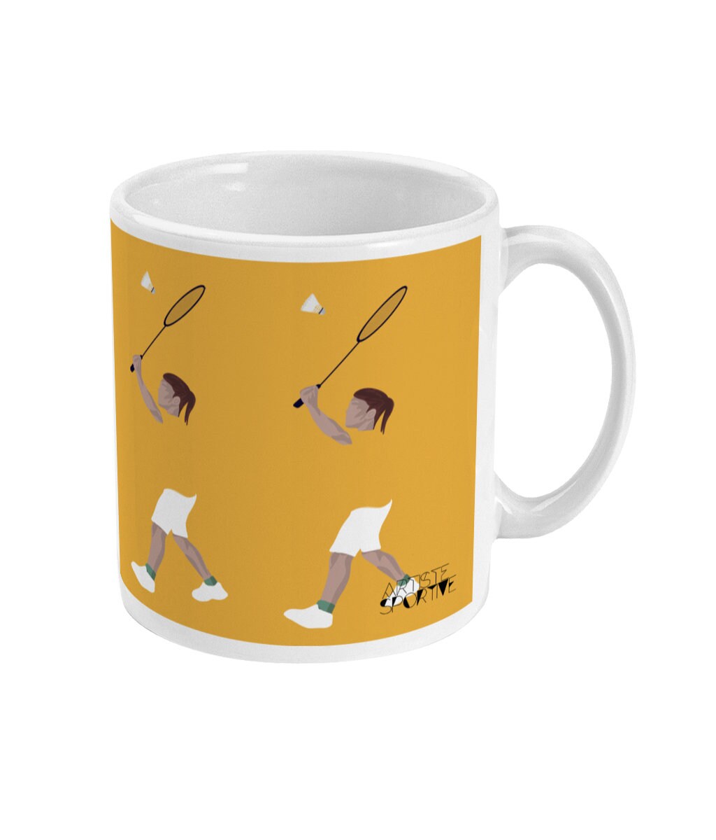 Tasse ou mug "Joueuse de badminton" - personnalisable